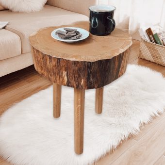 Dřevěný dubový stolek